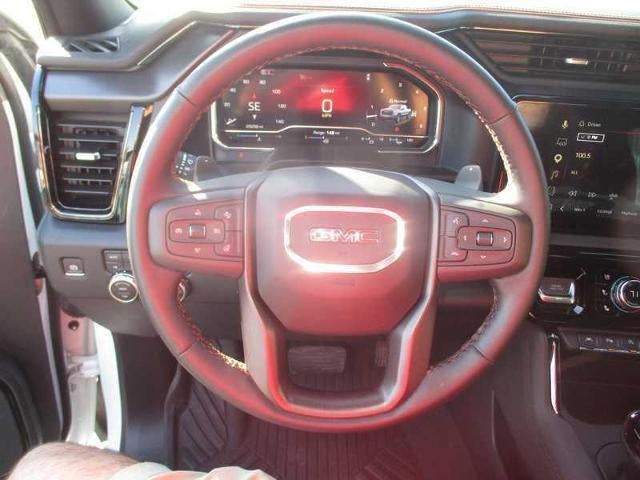 2025 GMC Sierra 1500 AT4 Crew Cab 4WD