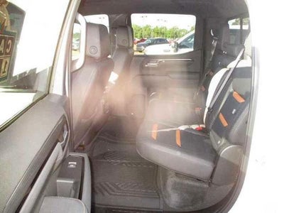 2025 GMC Sierra 1500 AT4 Crew Cab 4WD