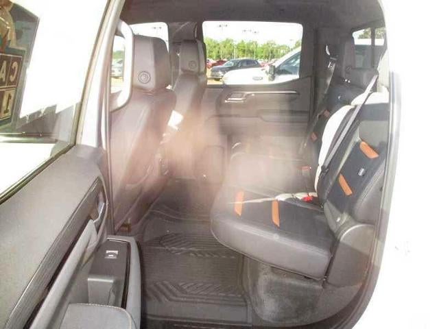 2025 GMC Sierra 1500 AT4 Crew Cab 4WD