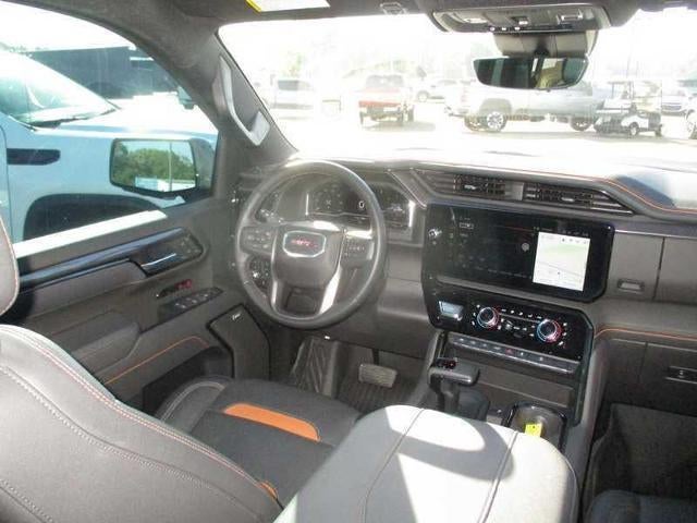 2025 GMC Sierra 1500 AT4 Crew Cab 4WD