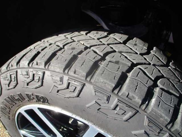 2025 GMC Sierra 1500 AT4 Crew Cab 4WD