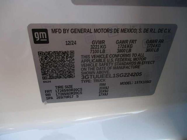 2025 GMC Sierra 1500 AT4 Crew Cab 4WD