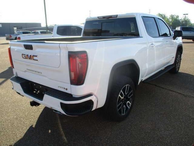 2025 GMC Sierra 1500 AT4 Crew Cab 4WD