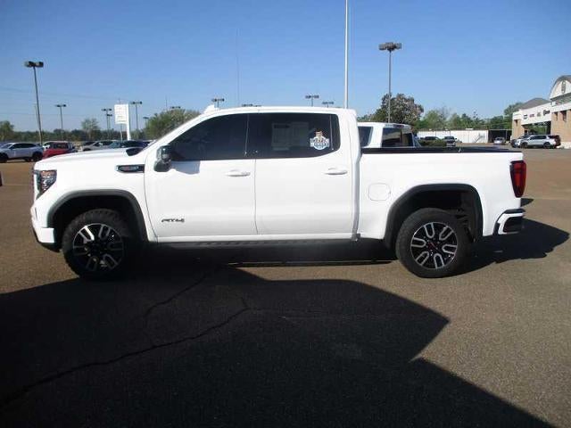 2025 GMC Sierra 1500 AT4 Crew Cab 4WD