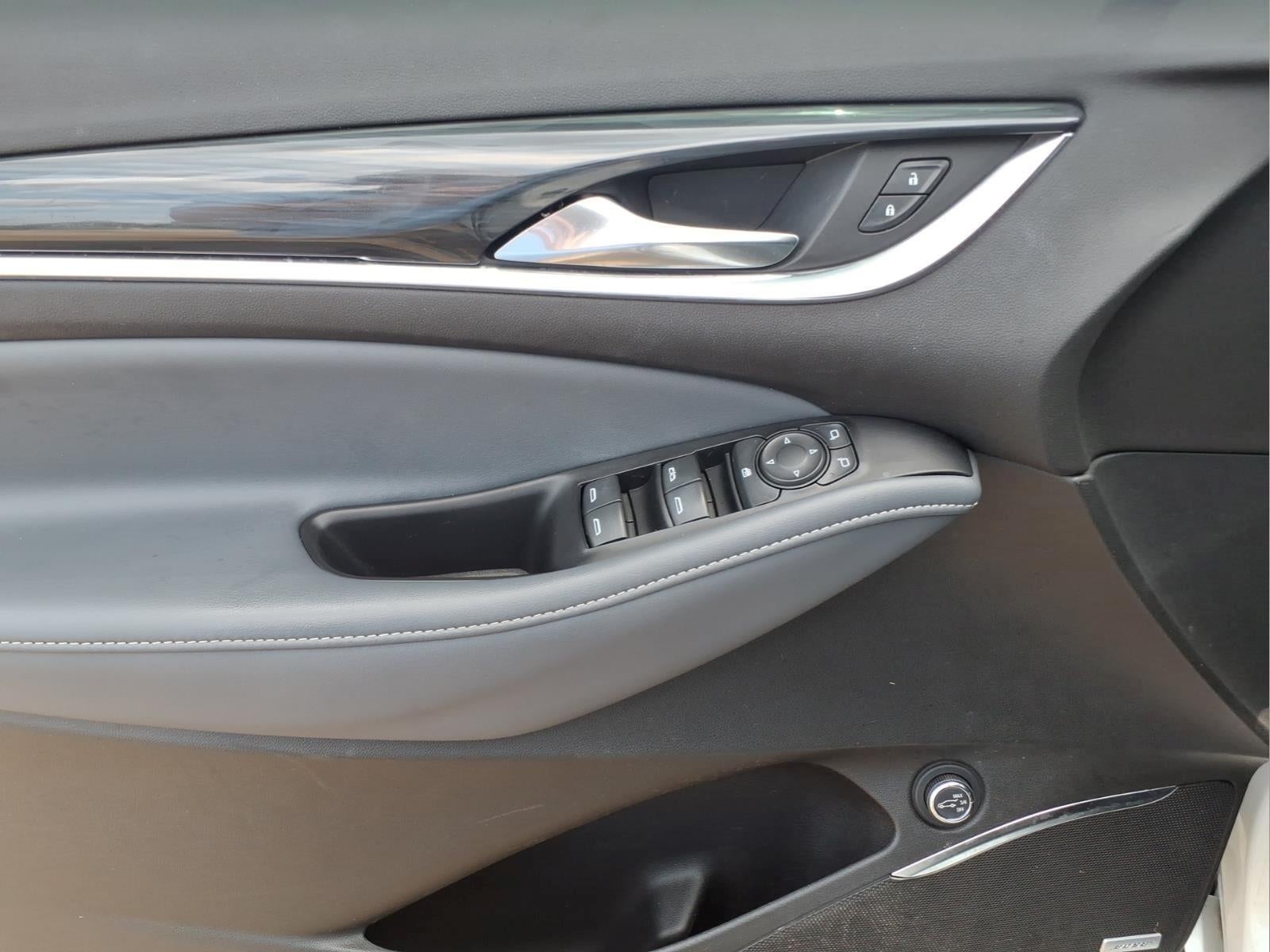 2021 Buick Enclave Essence FWD
