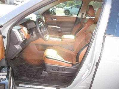 2024 Nissan Pathfinder Platinum