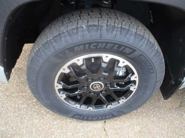 2022 Toyota Tundra 2WD SR5 CrewMax 2WD