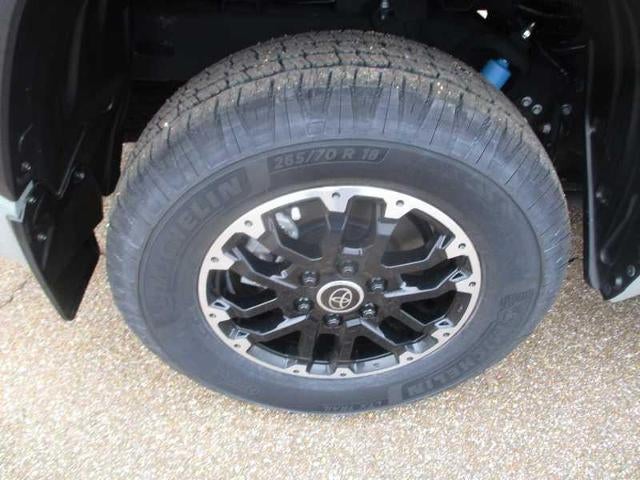 2022 Toyota Tundra 2WD SR5 CrewMax 2WD