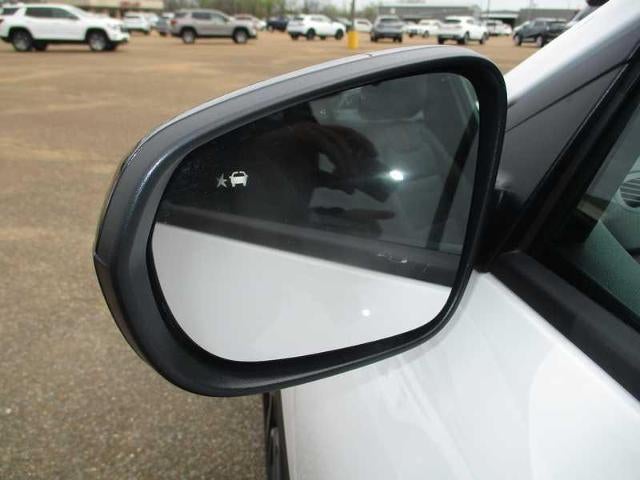 2025 Chevrolet Trax RS - Photo 10