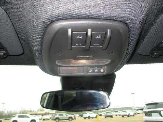 2025 Chevrolet Trax RS - Photo 23