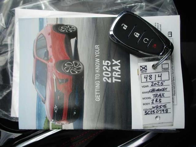 2025 Chevrolet Trax RS - Photo 30