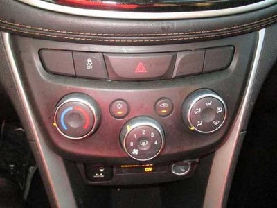 2022 Chevrolet Trax LS FWD