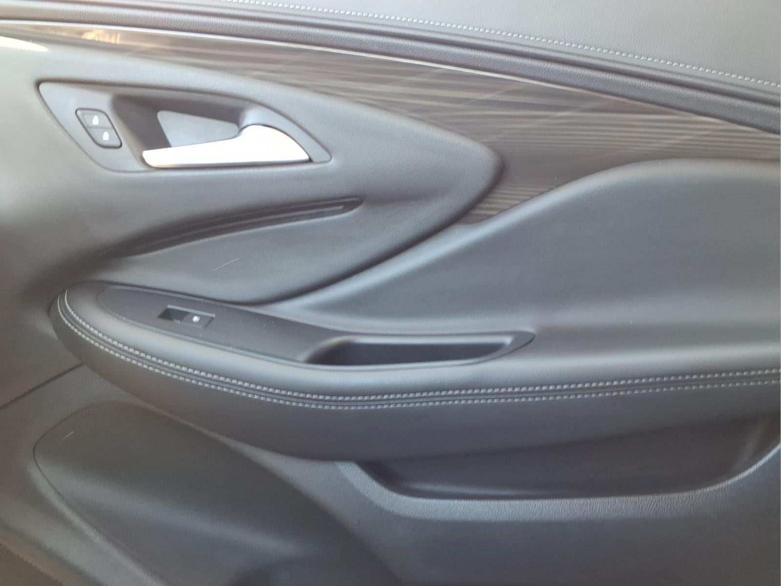2019 Buick Envision Essence 4D SUV FWD