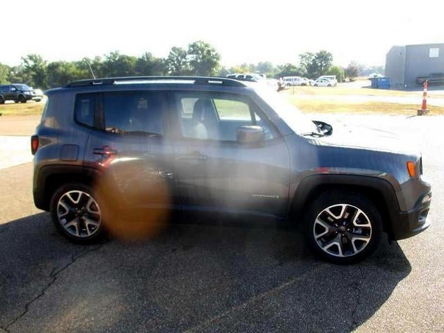 2018 Jeep Renegade Latitude FWD