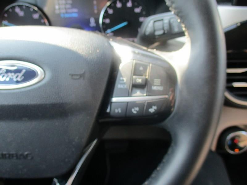 2022 Ford Escape Hybrid SE
