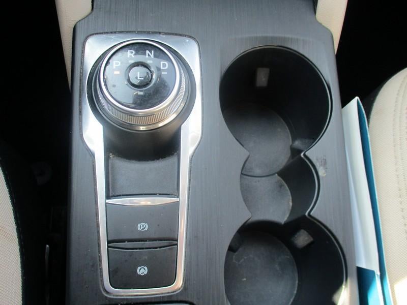 2022 Ford Escape Hybrid SE
