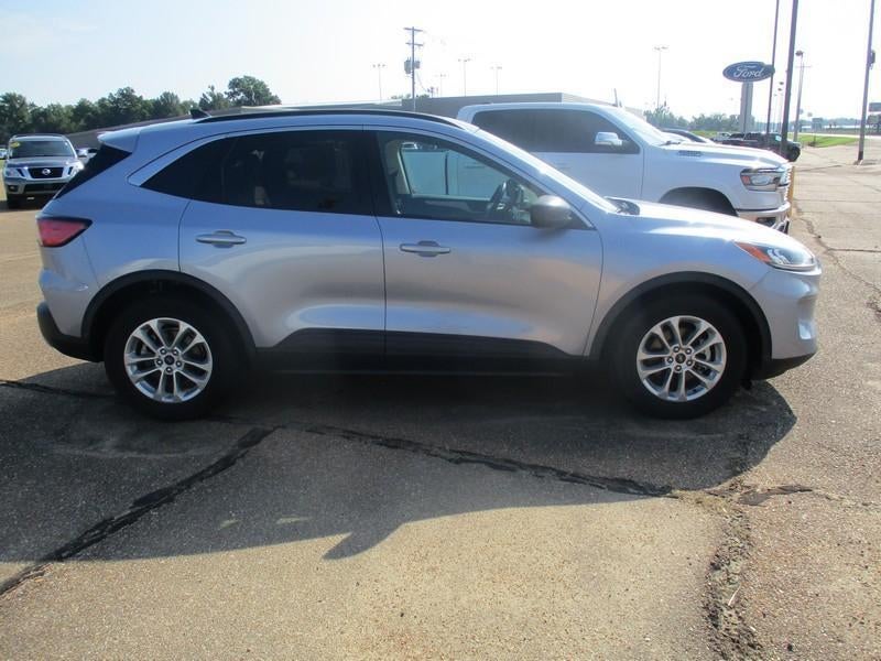 2022 Ford Escape Hybrid SE