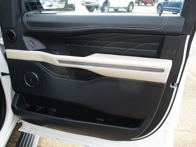 2024 Ford Expedition Platinum