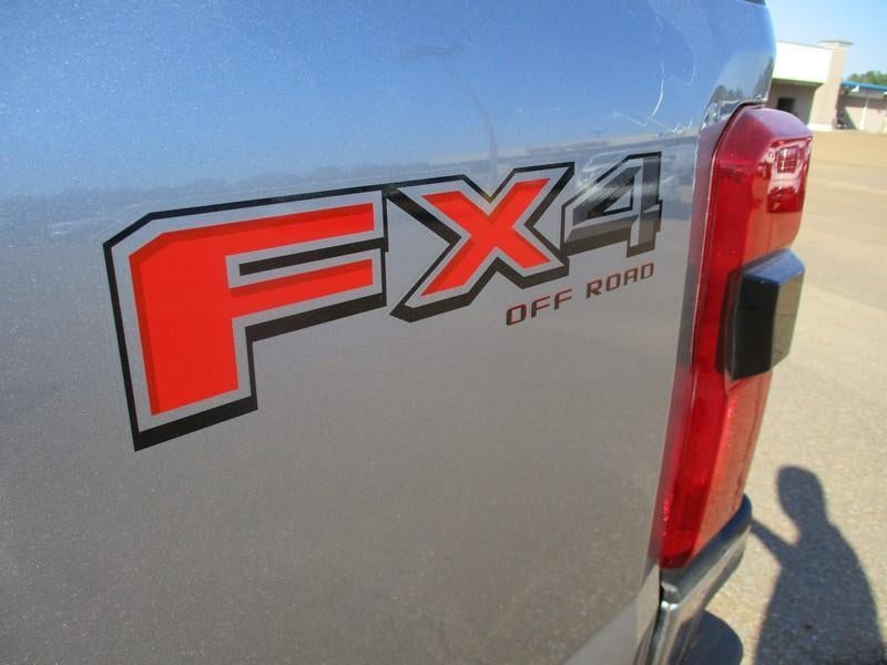 2024 Ford F-250 SD Lariat Crew Cab 4WD