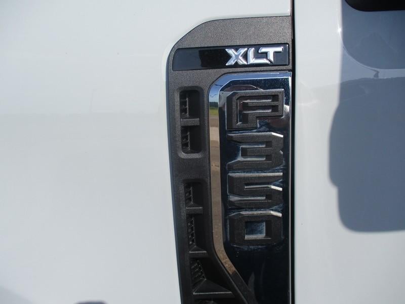 2025 Ford F-350 SD XLT Crew Cab SWB 4WD