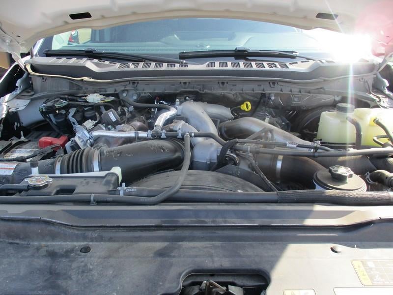 2025 Ford F-350 SD XLT Crew Cab SWB 4WD