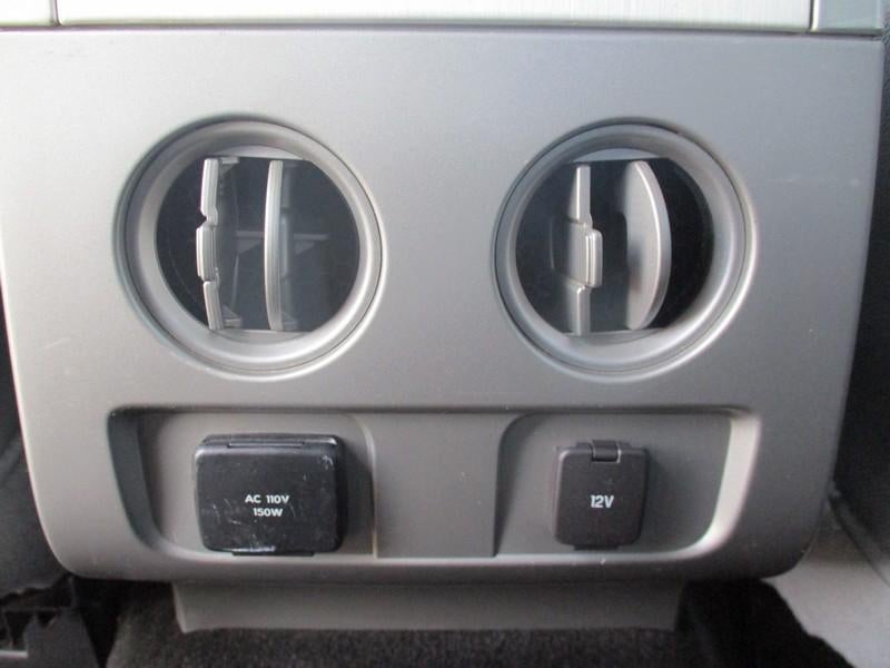 2011 Ford F-150 Platinum SuperCrew 5.5-ft. Bed 4WD