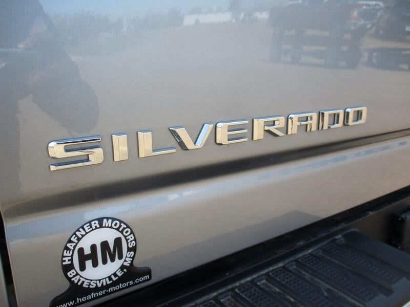 2025 Chevrolet Silverado 2500HD LT Crew Cab Long Box 4WD