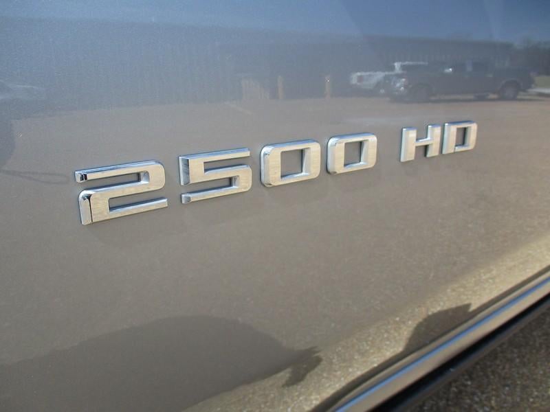 2025 Chevrolet Silverado 2500HD LT Crew Cab Long Box 4WD