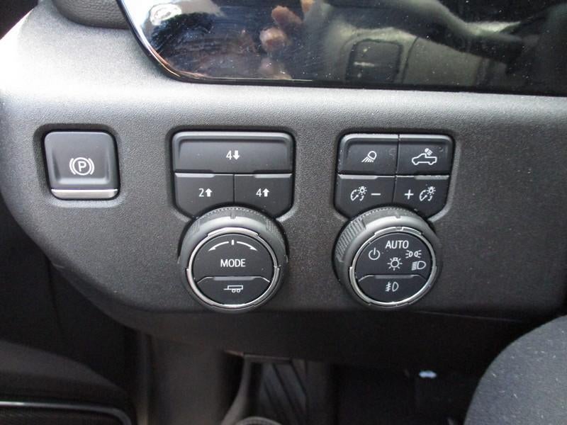 2025 Chevrolet Silverado 2500HD LT Crew Cab Long Box 4WD