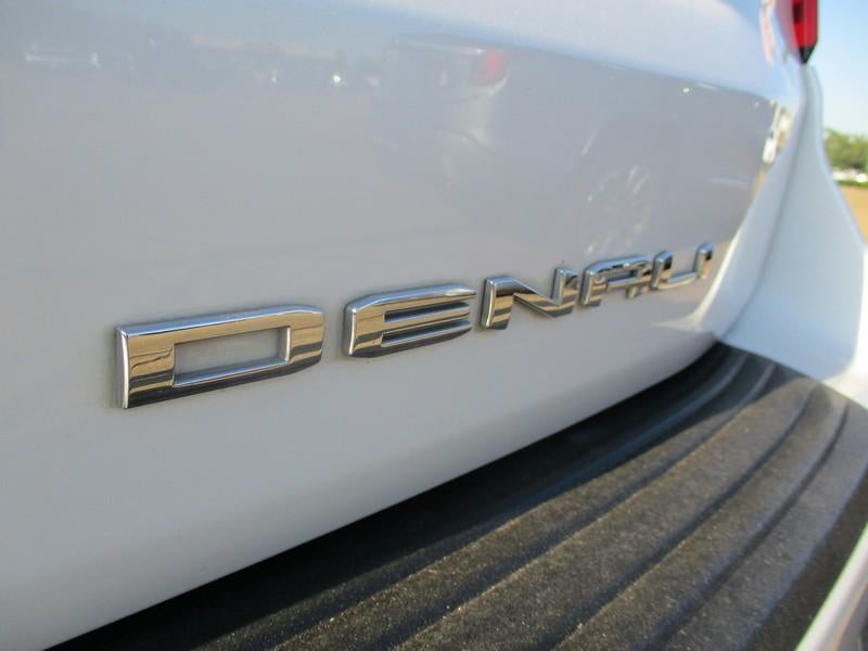 2024 GMC Yukon XL Denali 2WD