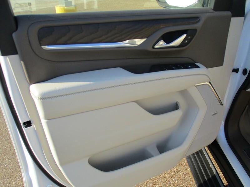 2024 GMC Yukon XL Denali 2WD