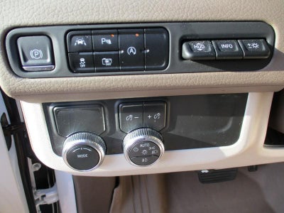 2024 GMC Yukon XL Denali 2WD