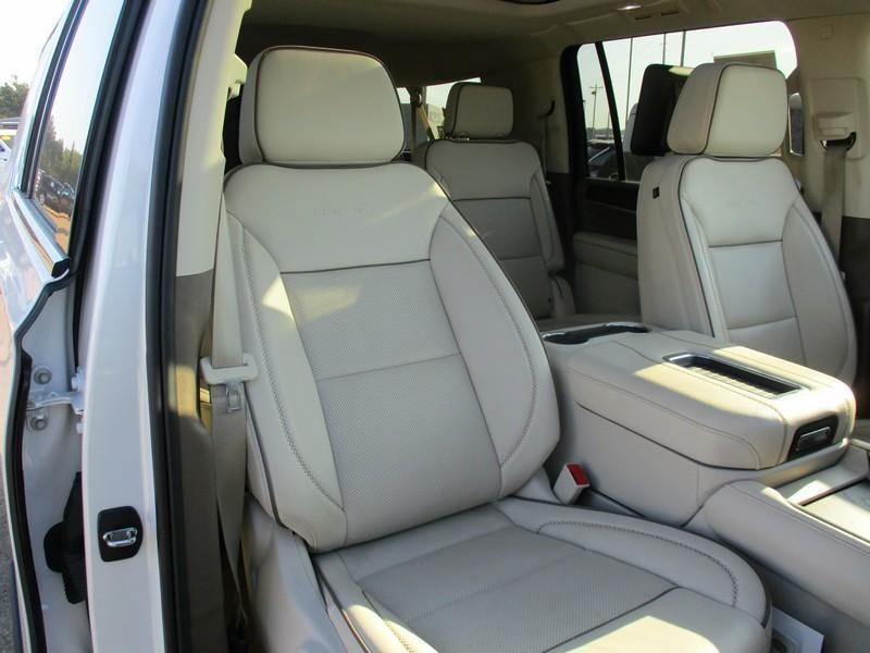 2024 GMC Yukon XL Denali 2WD