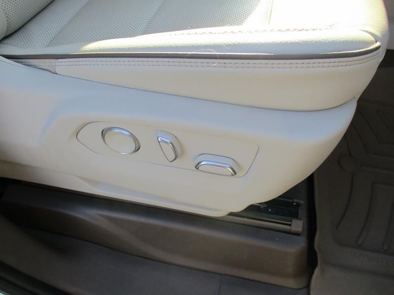 2024 GMC Yukon XL Denali 2WD