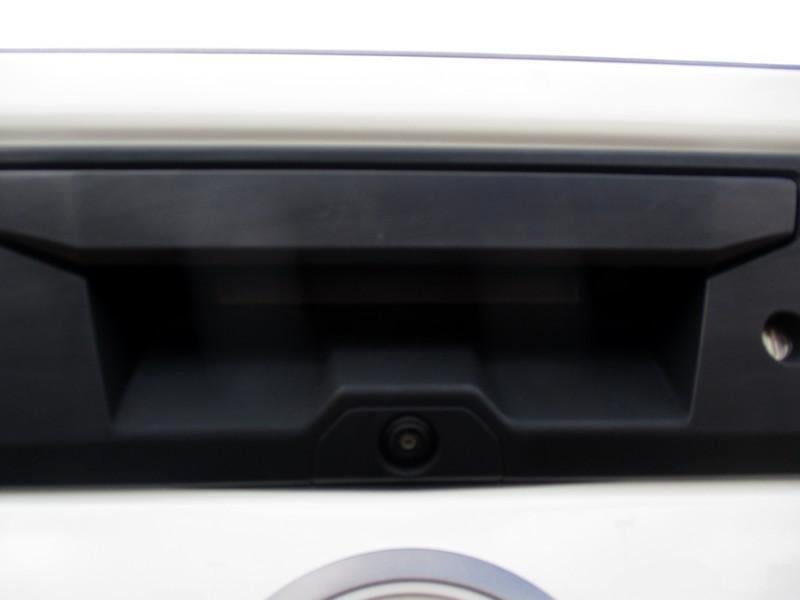 2022 Nissan Frontier S Crew Cab 2WD