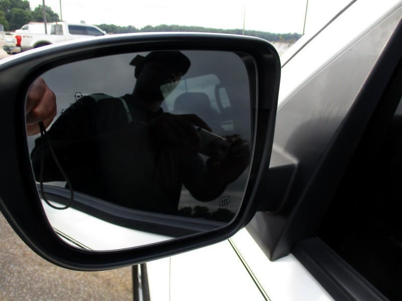 2022 Nissan Frontier S Crew Cab 2WD