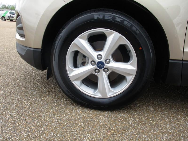 2020 Ford Edge SE FWD