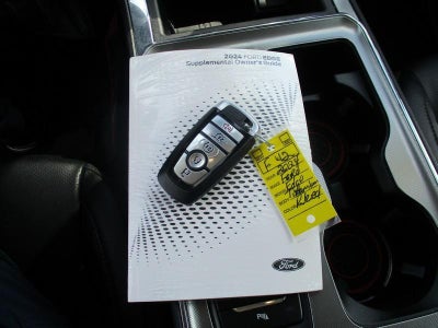 2024 Ford Edge Titanium