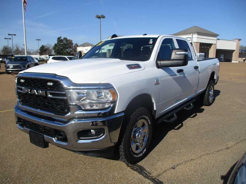 2023 RAM 2500 Tradesman Crew Cab LWB 4WD