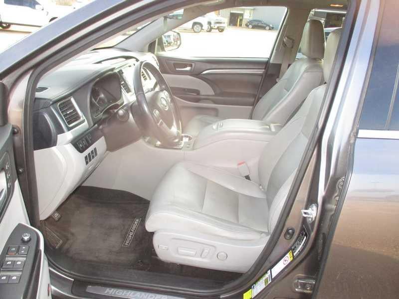 2017 Toyota Highlander Limited AWD V6