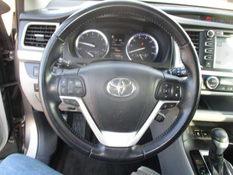 2017 Toyota Highlander Limited AWD V6