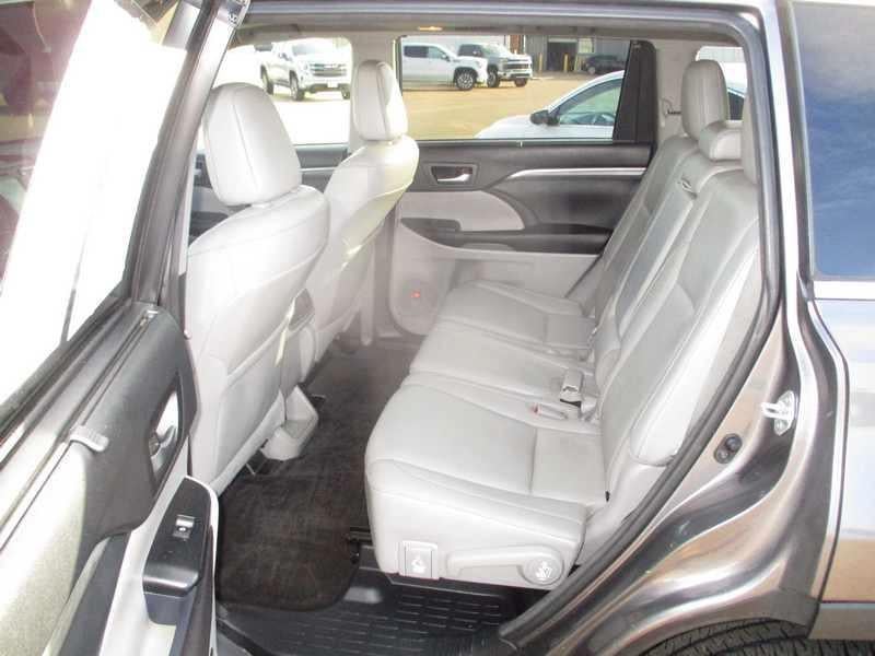 2017 Toyota Highlander Limited AWD V6