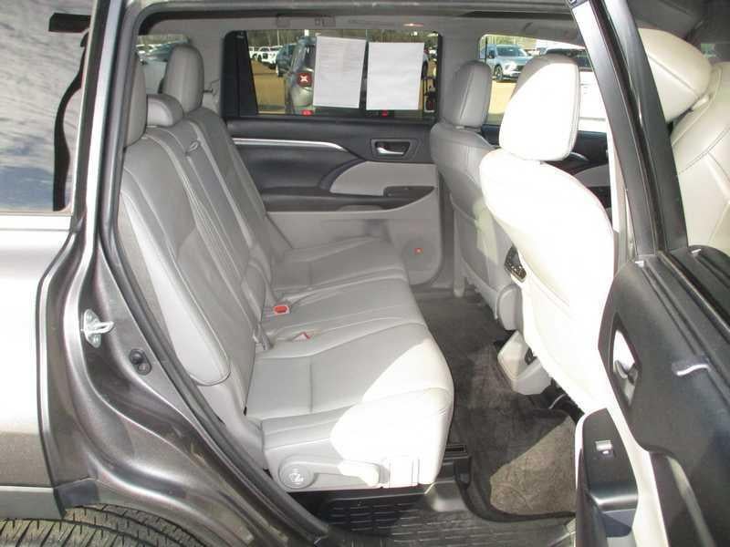 2017 Toyota Highlander Limited AWD V6